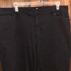 🖤 Bootcut black jeans